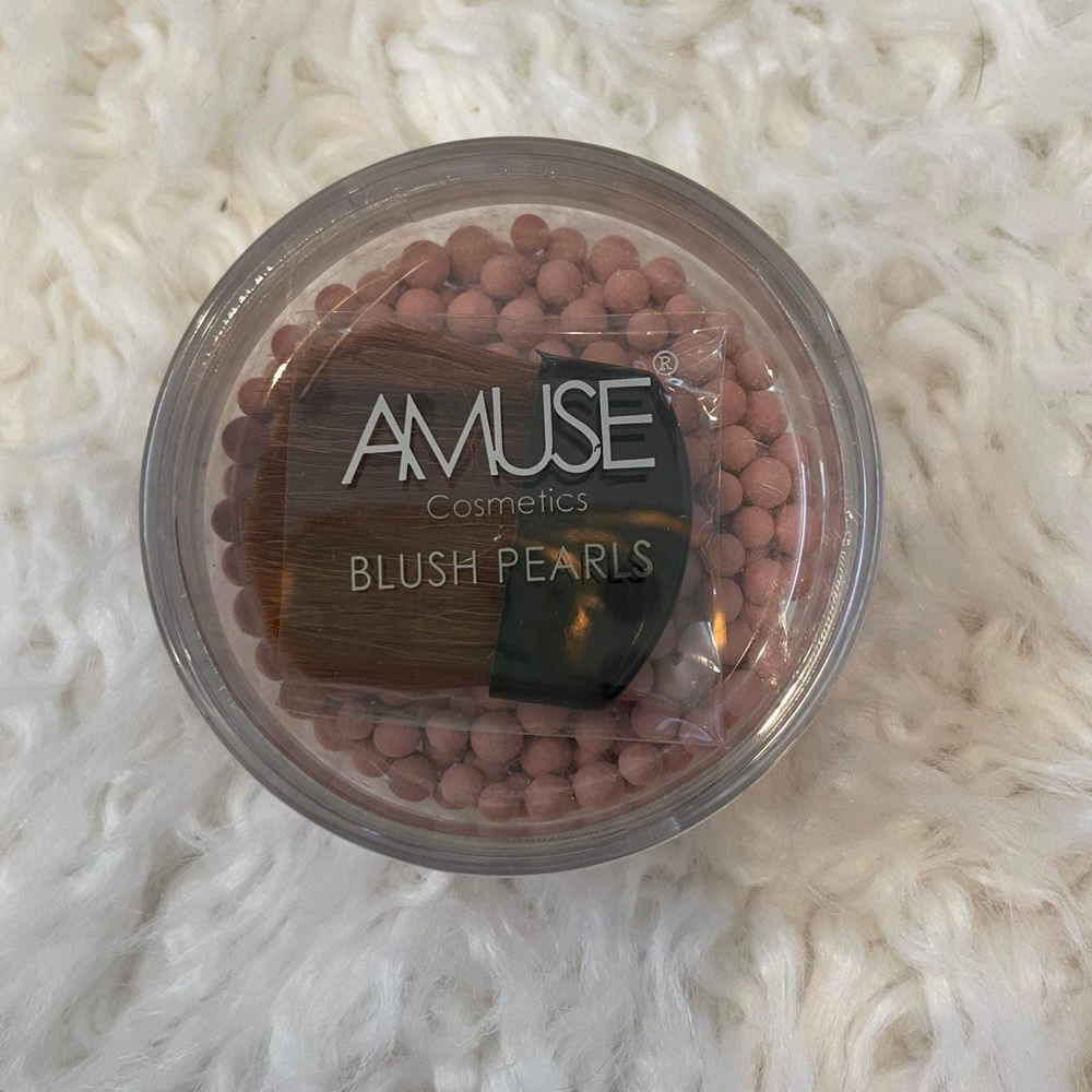 Amuse blush pearls.